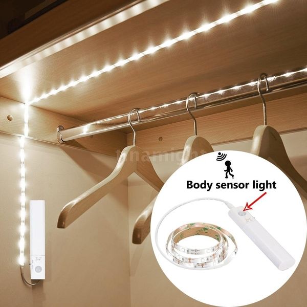 Luces con sensor de movimiento y control remoto, con modo automático y manual